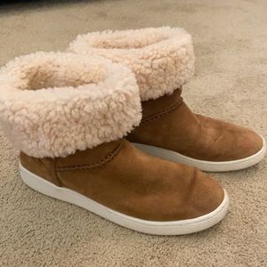 Ugg boots sz9